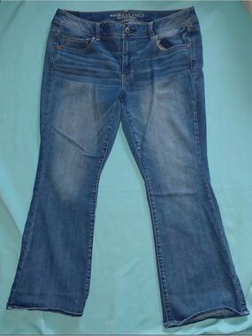 American Eagle Outfitters Medium Blue Flared Women’s Jeans